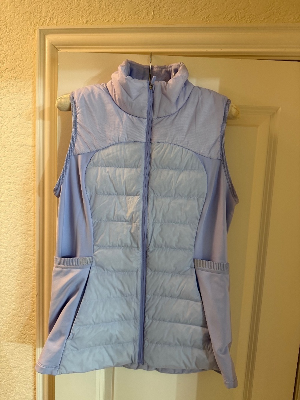 Lulu Lemon lightweight vest, size 10